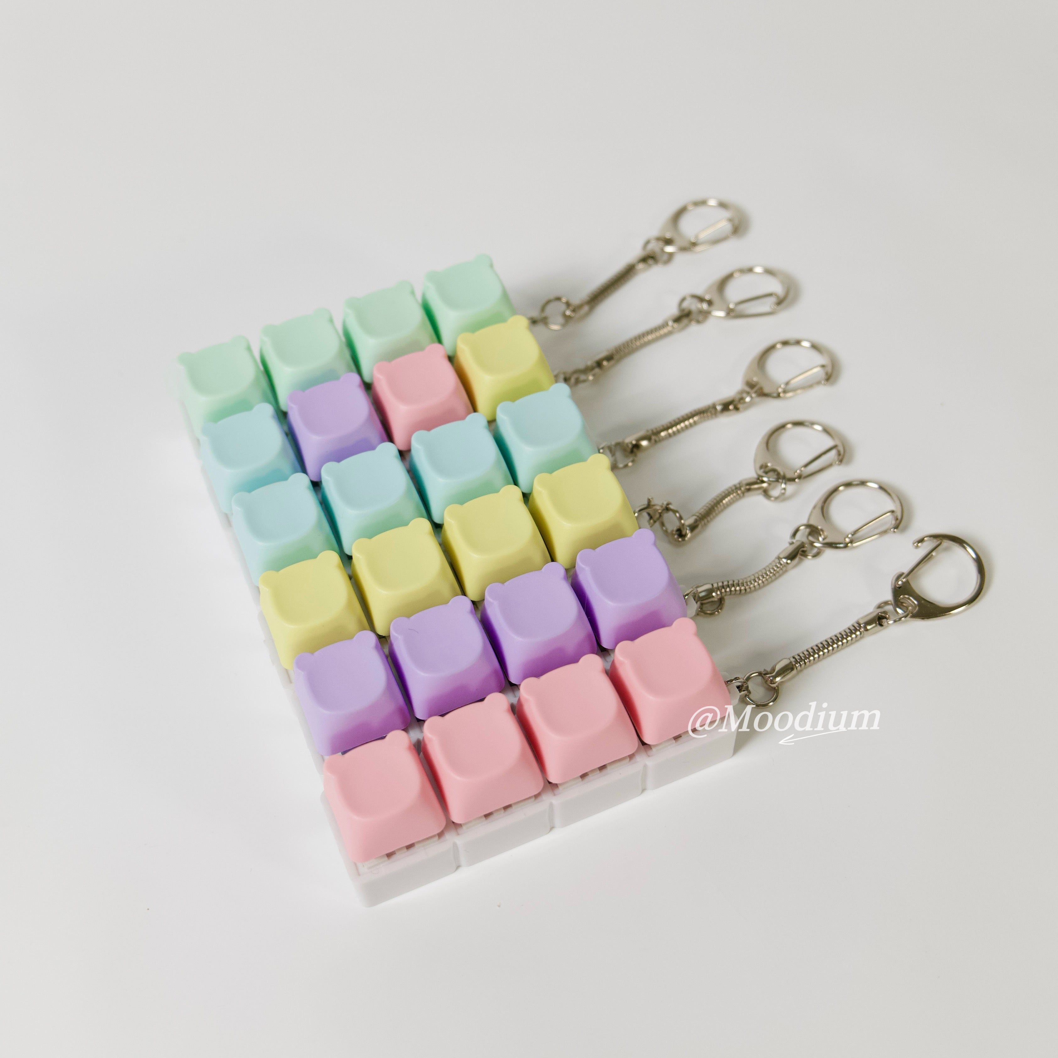 4-Piece Pastel Bear Clicker Board